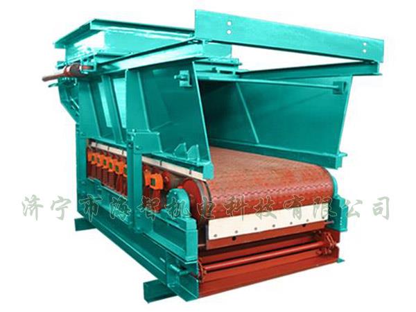 帶式（甲帶）給料機(jī)具有運(yùn)行平穩(wěn)、節(jié)能、環(huán)保等優(yōu)點(diǎn)